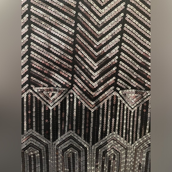 Express Sequin Mini Pencil Skirt - Picture 2 of 4